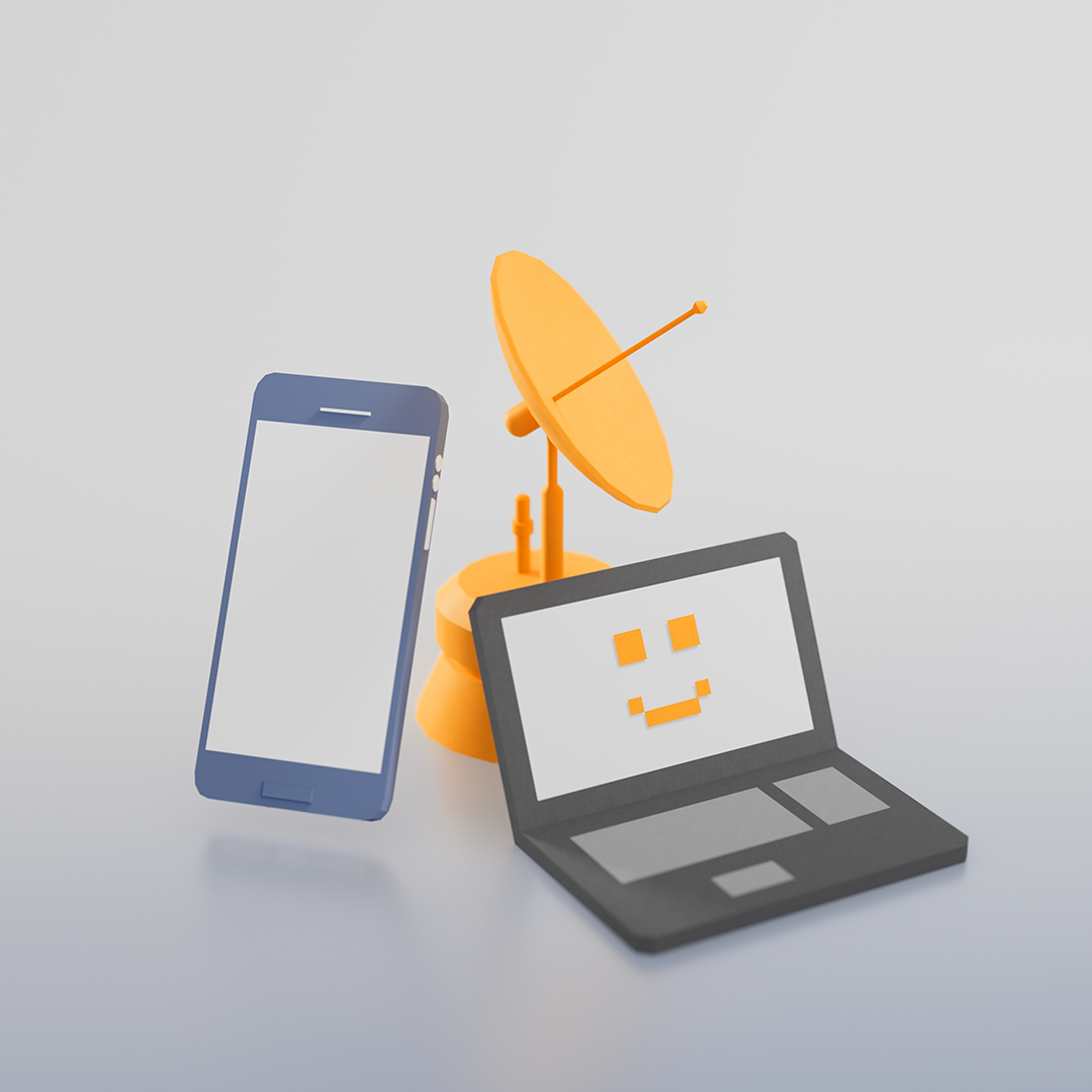 Ein orangefarbener Satellitenschüssel steht hinter einem blauen Smartphone und einem grauen Laptop mit einem lächelnden Gesicht auf dem Bildschirm.